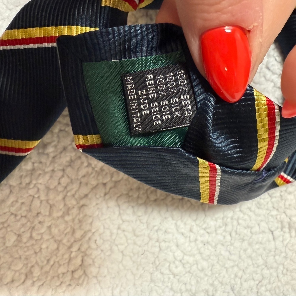 💰Andrew’s Ties Navy Blue Yellow Red Stripe Rep made in Italy Silk neck tie - Picture 6 of 8